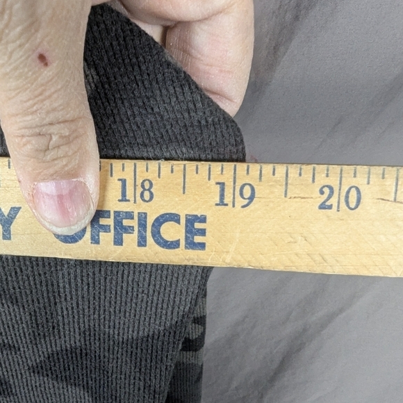 Chaps cowel neck large camo thermal with drawstring - Picture 7 of 8